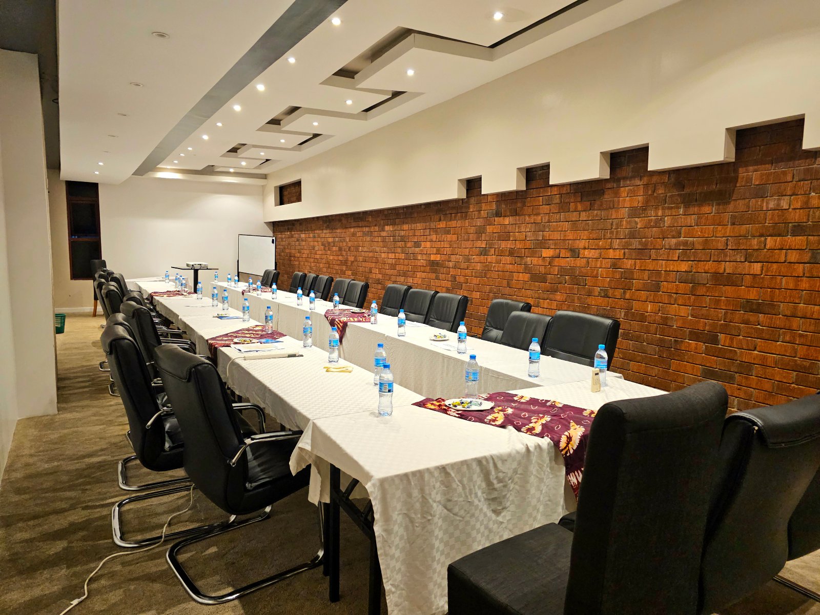 Conference Halls Image 11